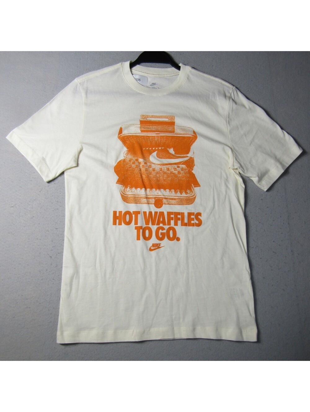 NWT Nike Hot Waffles To Go Graphic T-Shirt Men's S Cream Orange